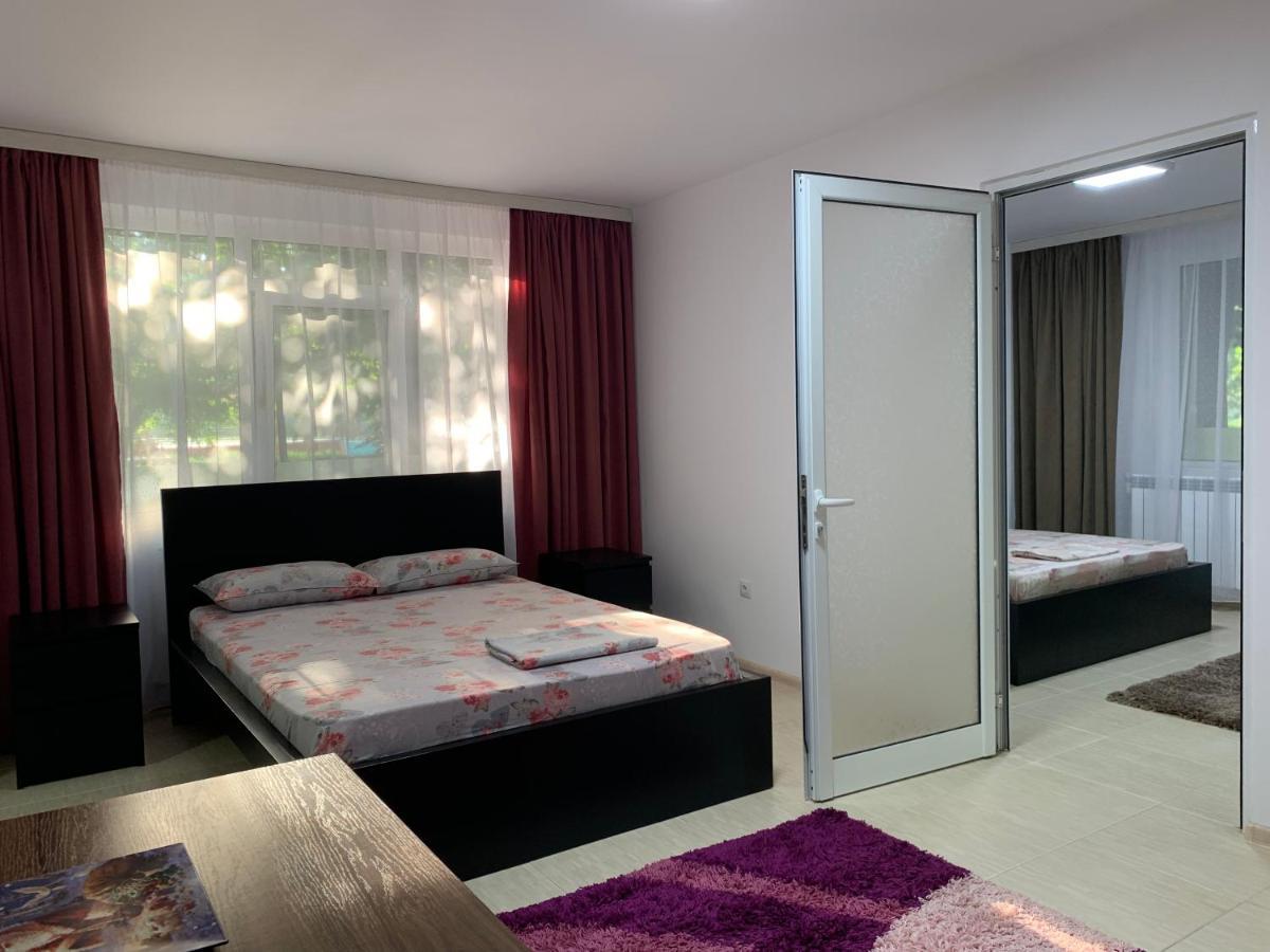 Eli Apartment 加拉茨 外观 照片